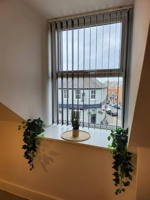 Apartment Supervalue Suite 3 - Fast Wifi, Hotel Linen, Keyless Entry, City Only 10 Mins - By Property Promise Cardiff United Kingdom